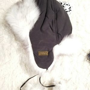 Screamers One Size Pom pom Winter Hat NWT